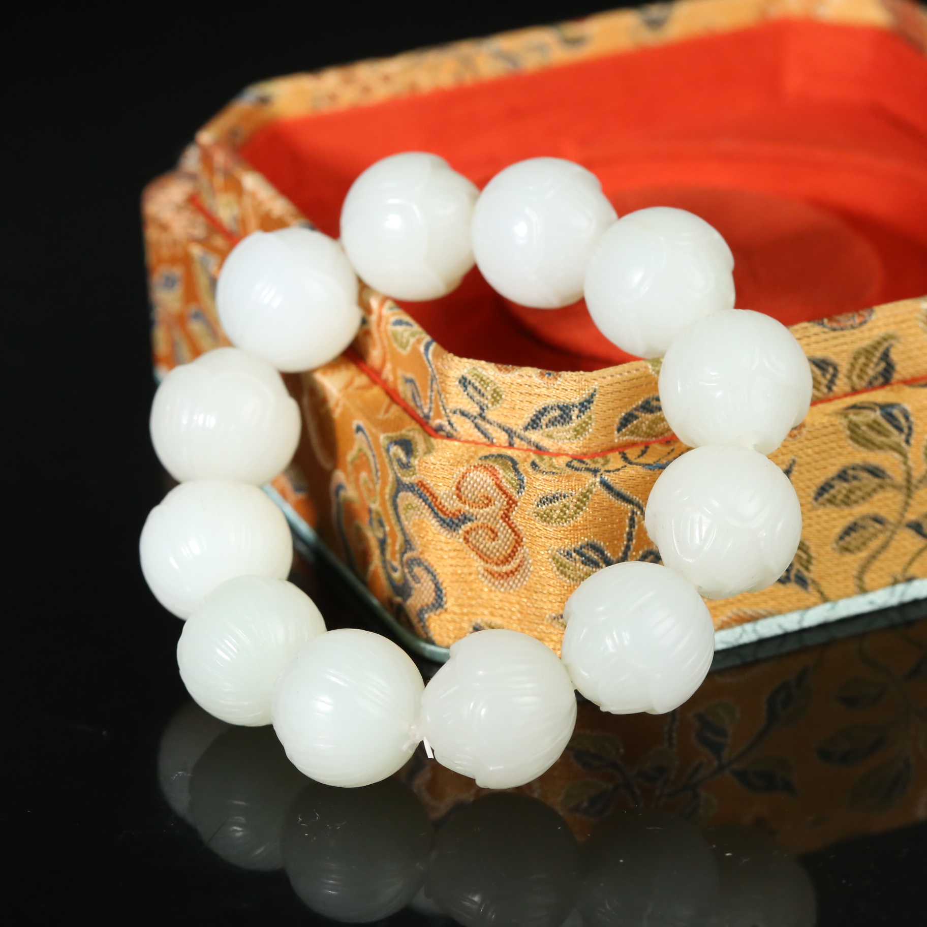 二十世纪和田玉莲花珠手串ZDW251104006