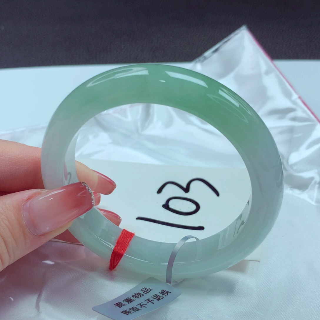 翡翠手镯未镶嵌手镯56