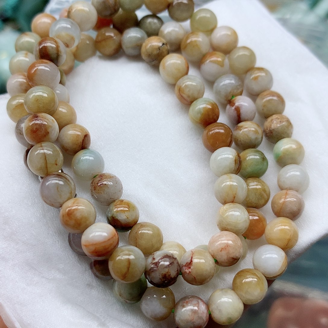 翡翠颈饰未镶嵌手串