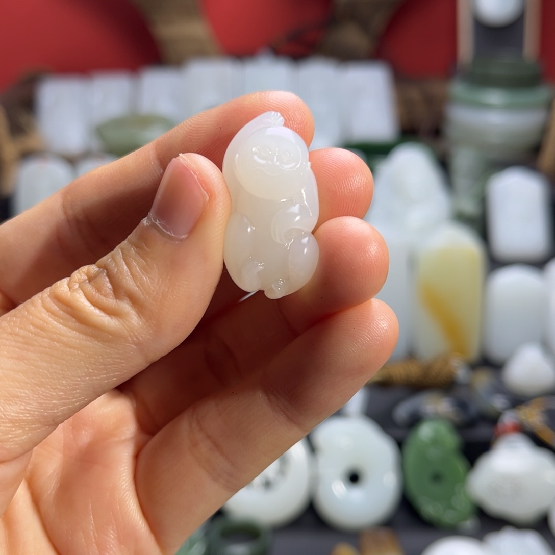 和田玉吊坠(赠链)未镶嵌