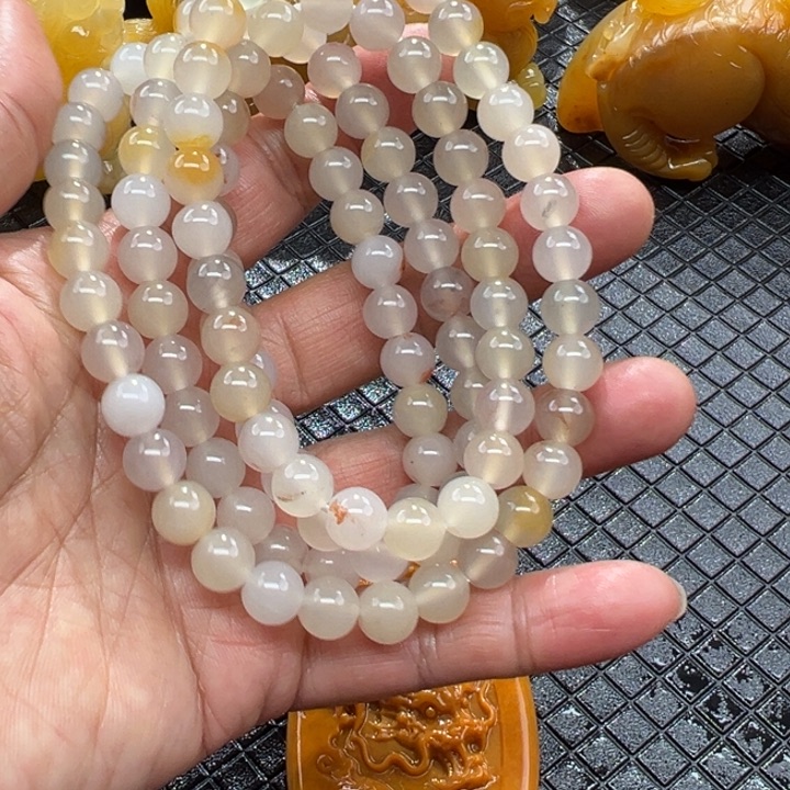 石英质玉（黄龙玉）颈饰合金