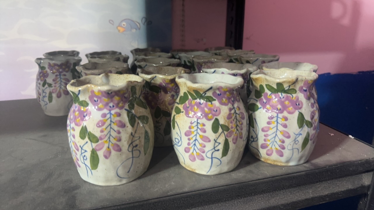 景德镇手绘陶瓷花瓶紫藤花福袋小花瓶不指定花色