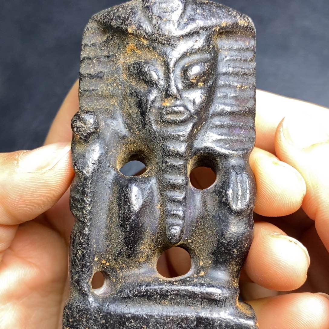 未镶嵌和田玉（糖玉）挂件