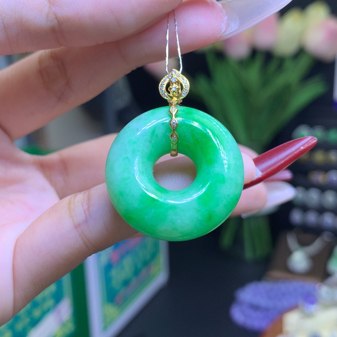 翡翠颈饰18K金镶嵌天然