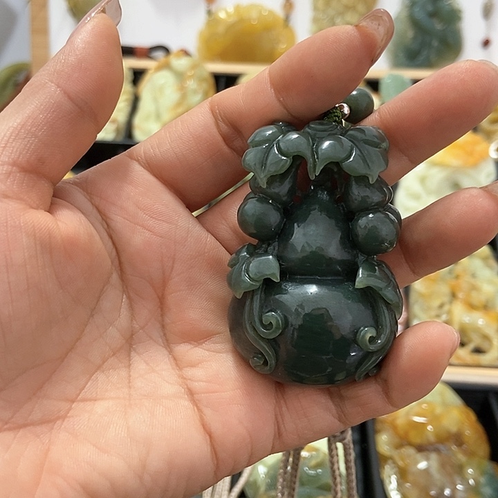 和田玉挂件未镶嵌安*