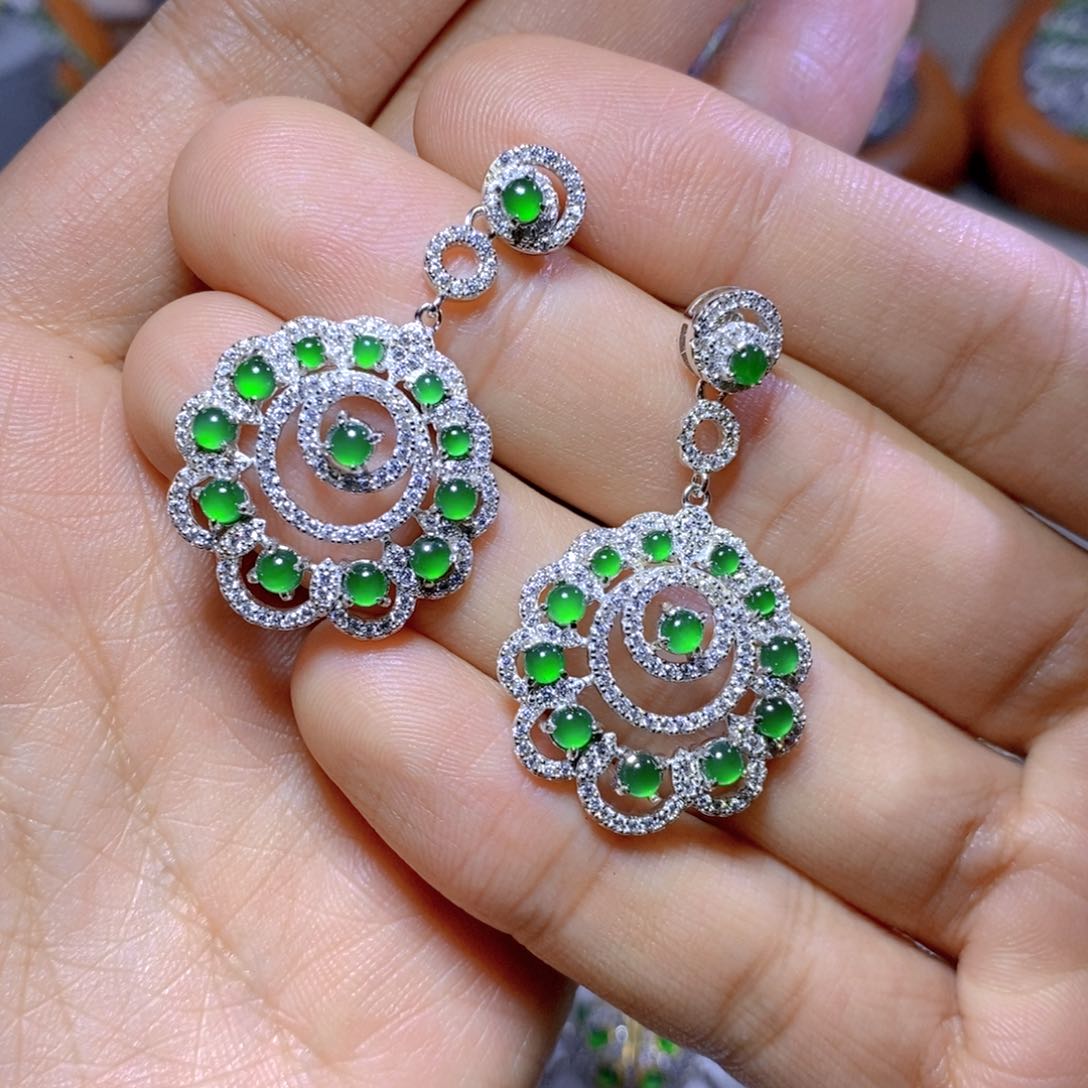 翡翠颈饰银S925镶嵌天然翡翠