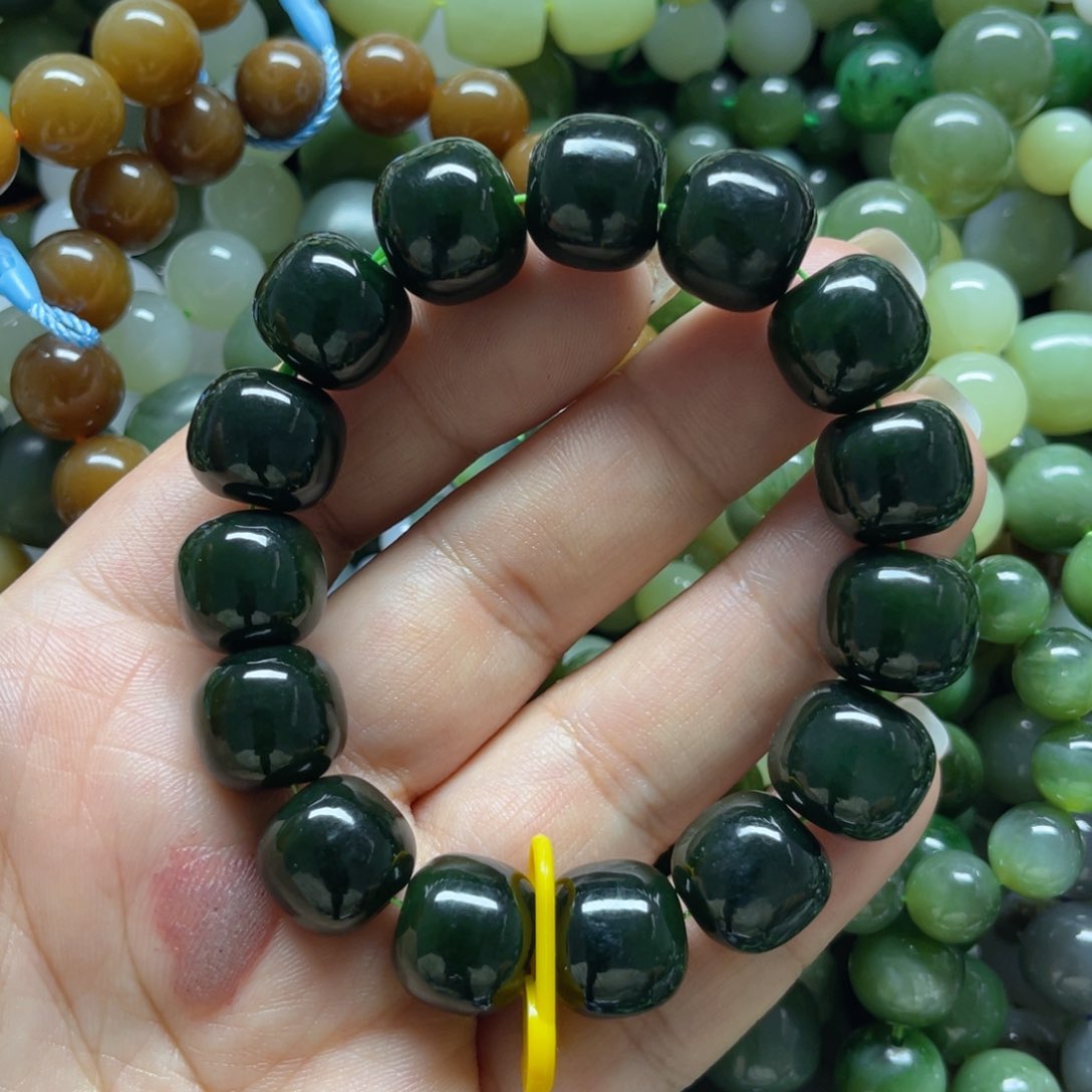 和田玉手链未镶嵌