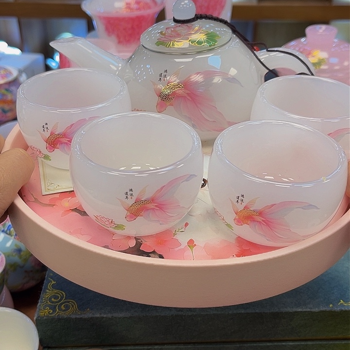 段泥茶杯吧啦吧拉吧拉的我