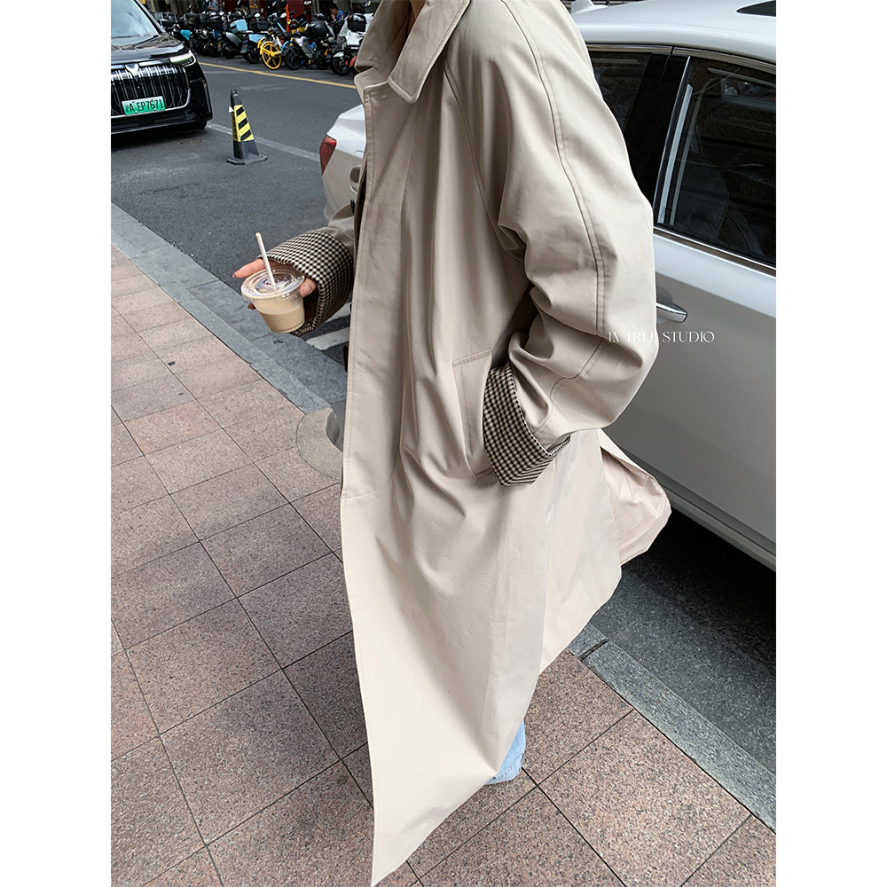 In Tree张桶桶【首尔街头】袖口拼接格纹廓形长款风衣ZXD01959