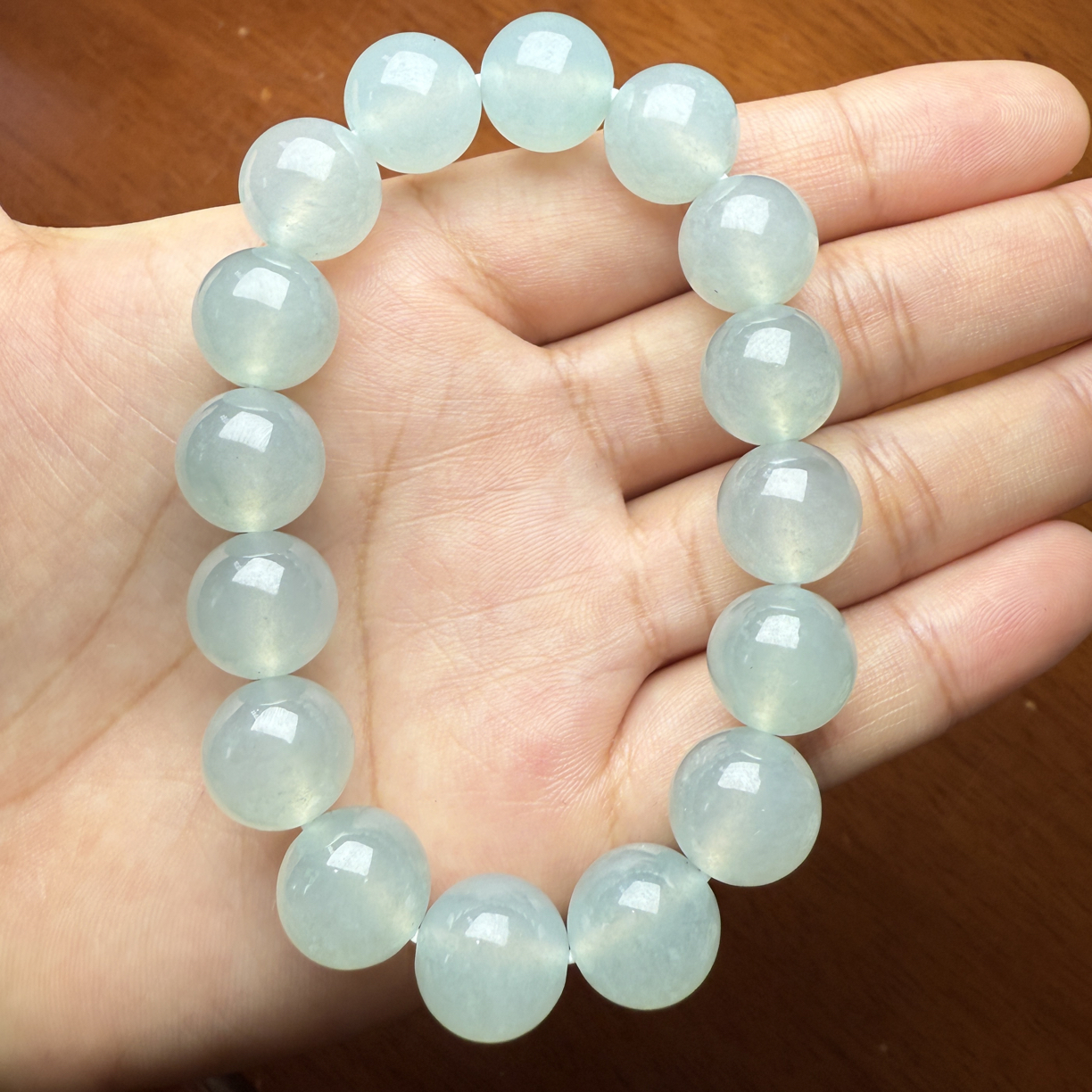 缅甸翡翠A货 糯冰种淡底色12.6mm/16颗