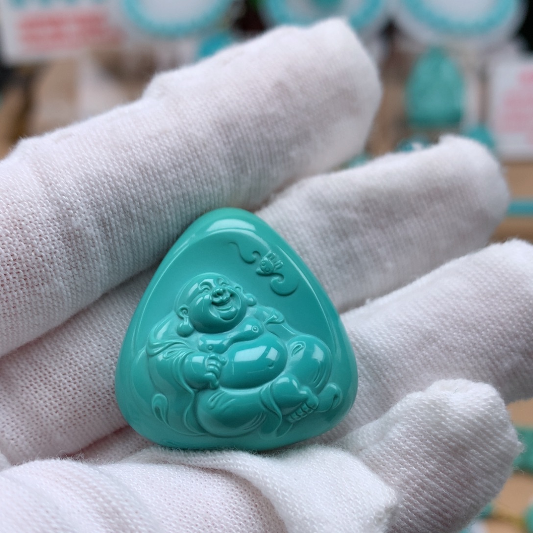 绿松石未镶嵌珠宝奇石