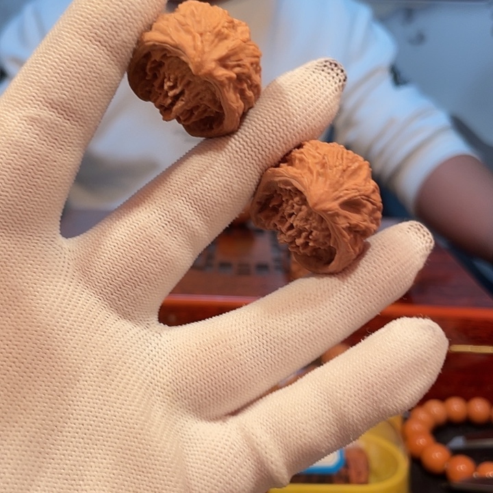 文玩核桃把件 29手捻聚宝盆蛇头全品