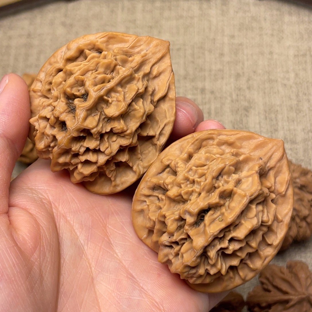 把件文玩核桃秦岭核桃56号