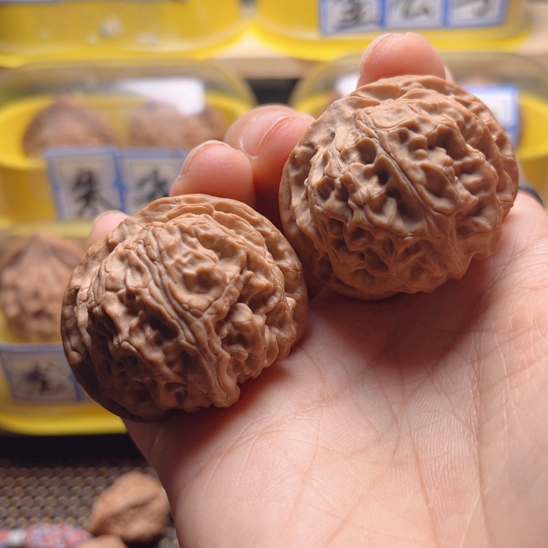 文玩核桃把件苹果园