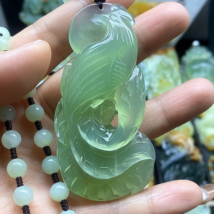 蛇纹石玉挂件未镶嵌