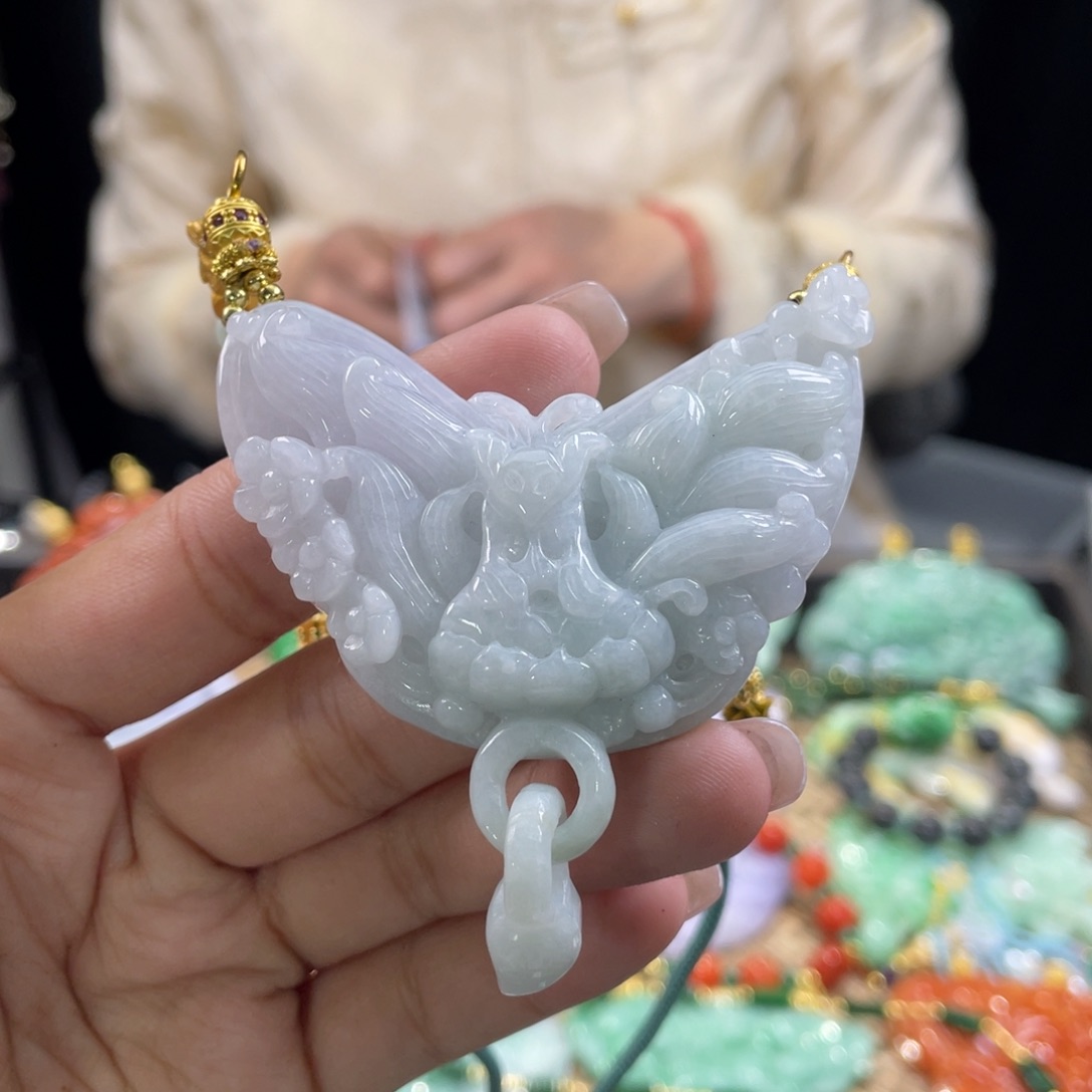 翡翠颈饰未镶嵌代编织