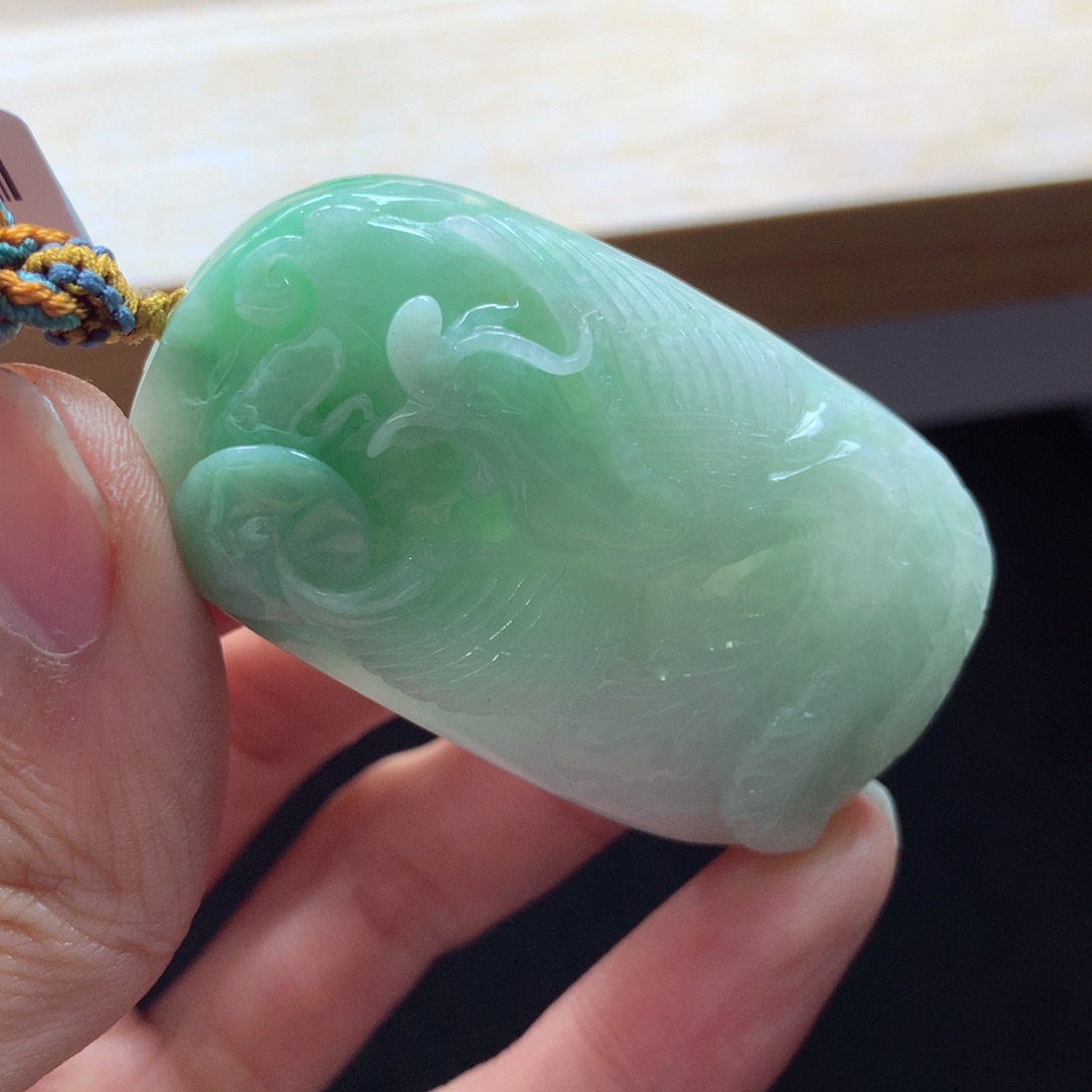 翡翠未镶嵌颈饰吊坠