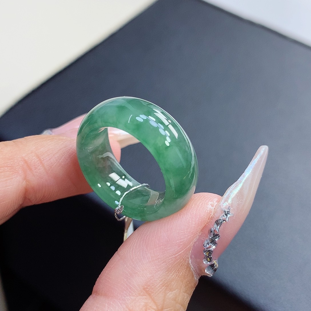 翡翠戒指未镶嵌14-15号