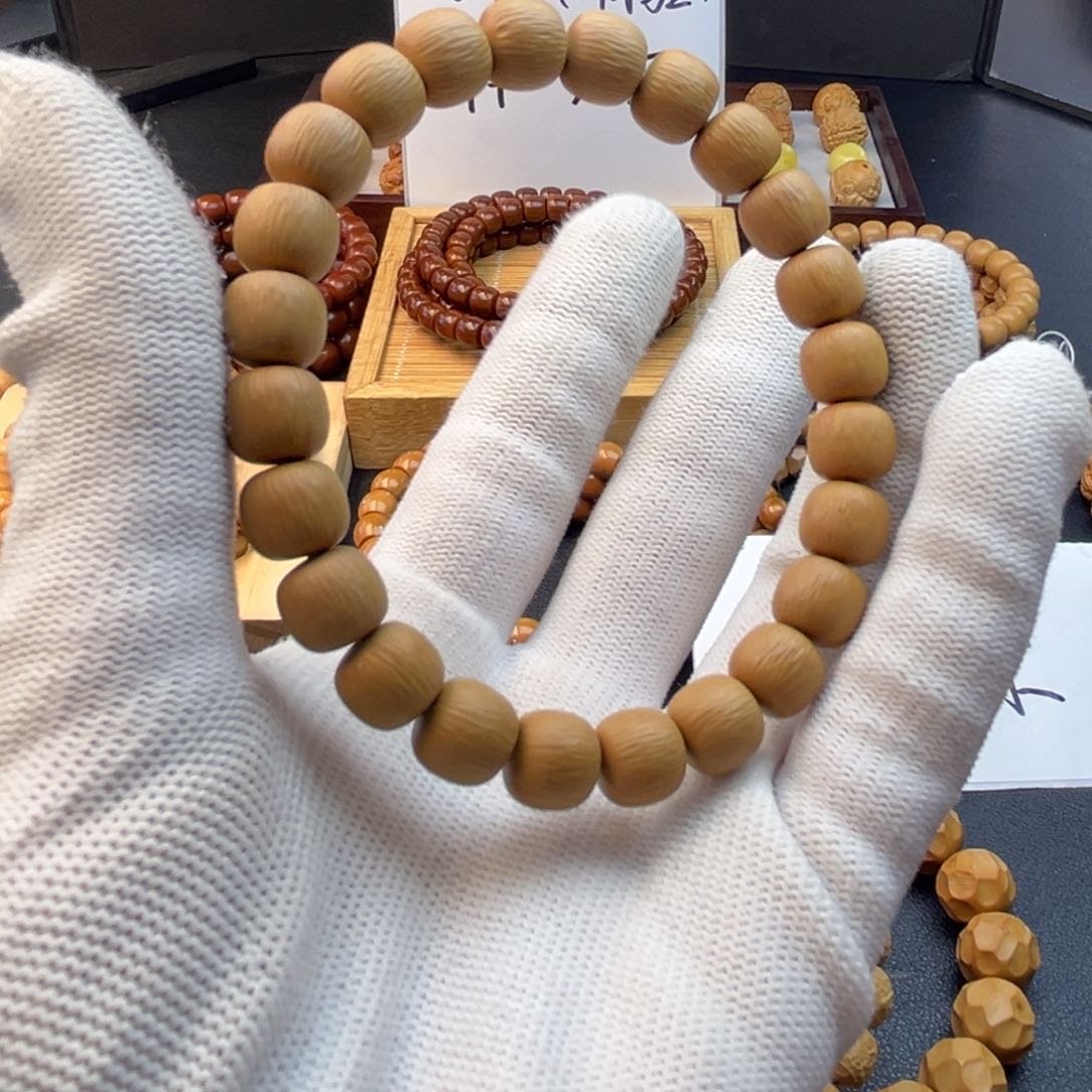 猴头核桃吊坠楼兰