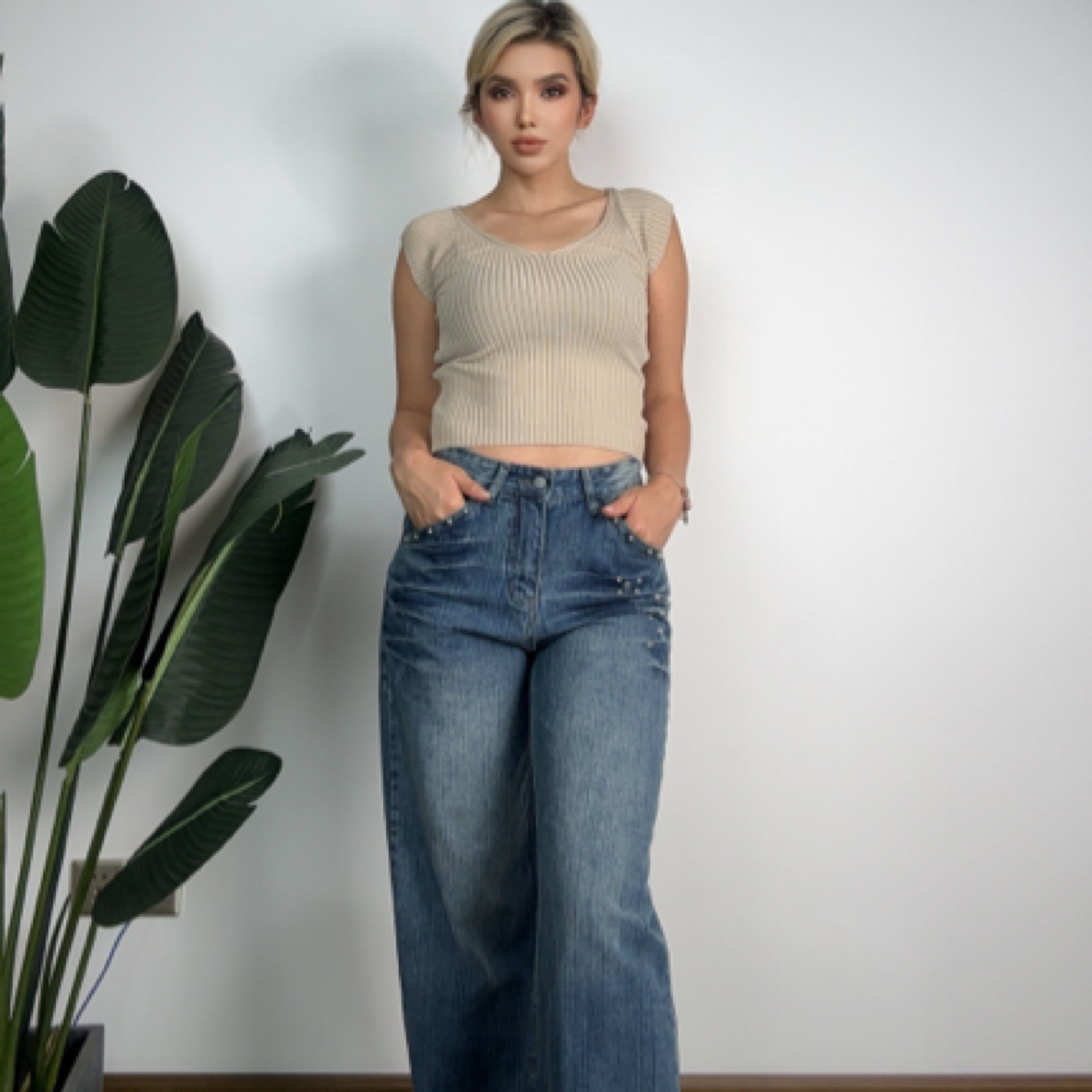 美式复古辣妹低腰直筒牛仔裤女秋冬铆钉高街设计感宽松显瘦阔腿裤