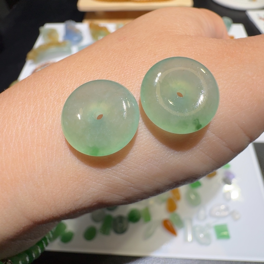 未镶嵌定制翡翠冰飘绿花平安扣一对
