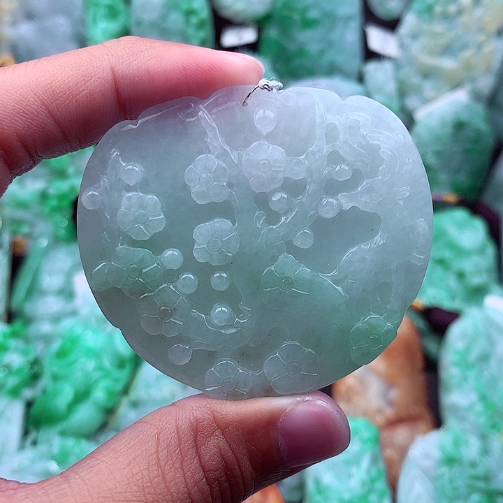 翡翠吊坠(不含链)未镶嵌