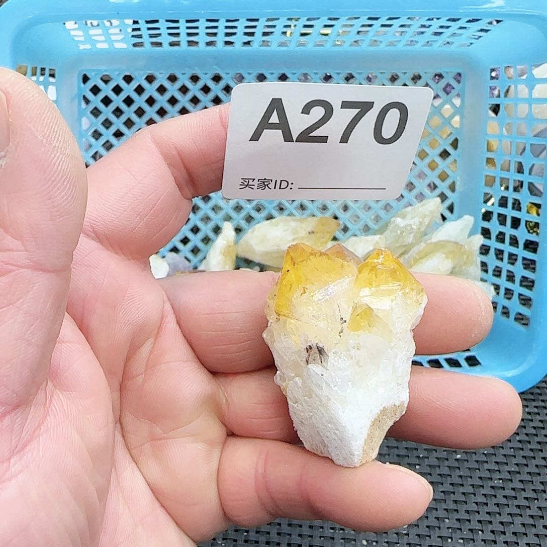 未镶嵌水晶大型摆件（非配饰）