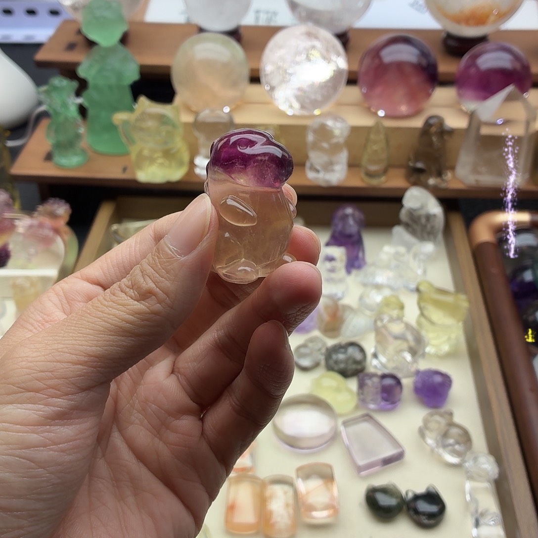 芳****珠宝半成品未镶嵌水晶