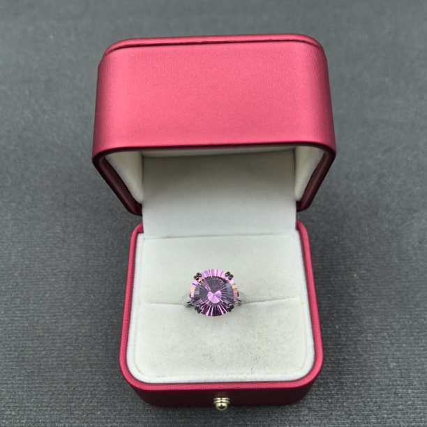  【经典永恒  光芒四射】戒指 GDJ10199