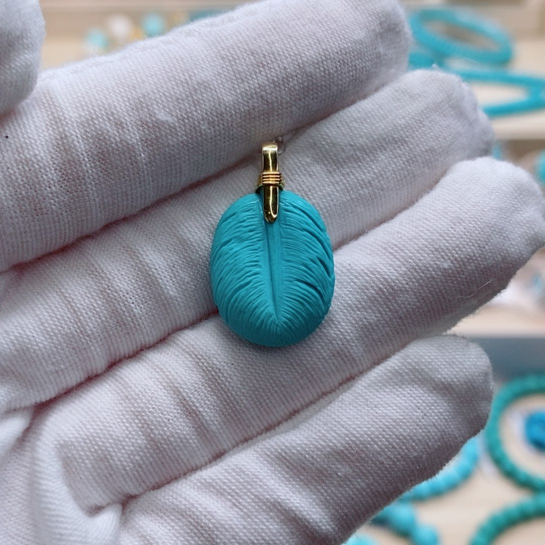 绿松石珠宝奇石18K金镶嵌