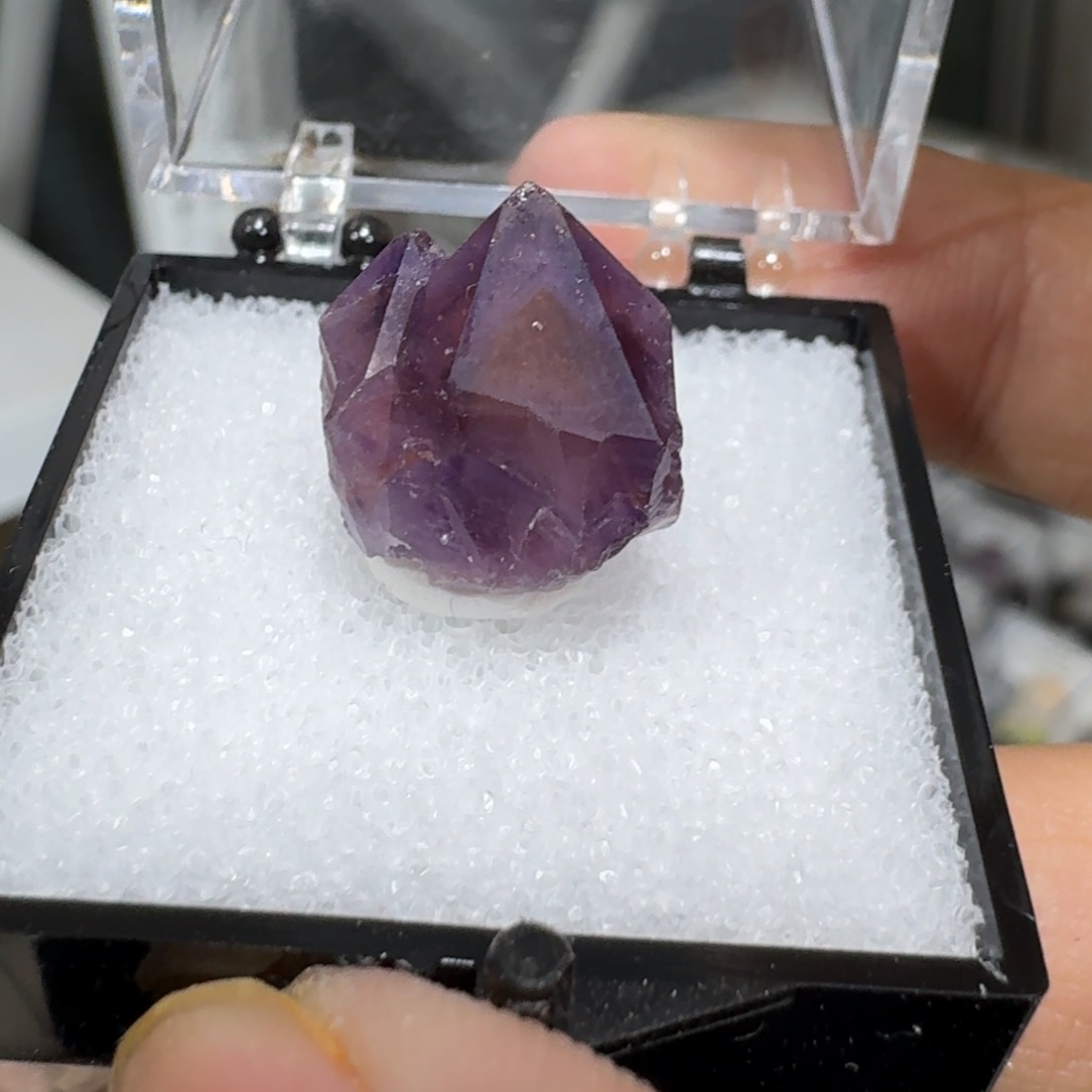 月下珠宝严选矿物