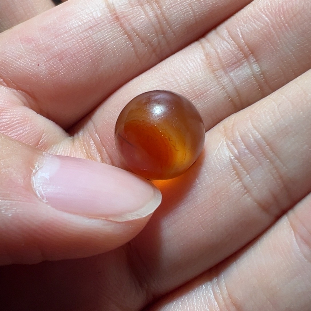 暖***爱玛瑙/玉髓未镶嵌珠子。