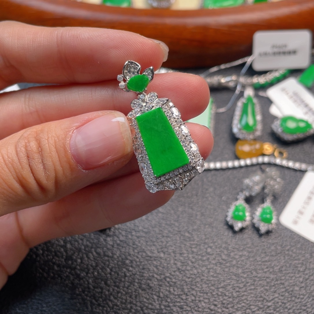 翡翠吊坠(不含链)银S925镶嵌