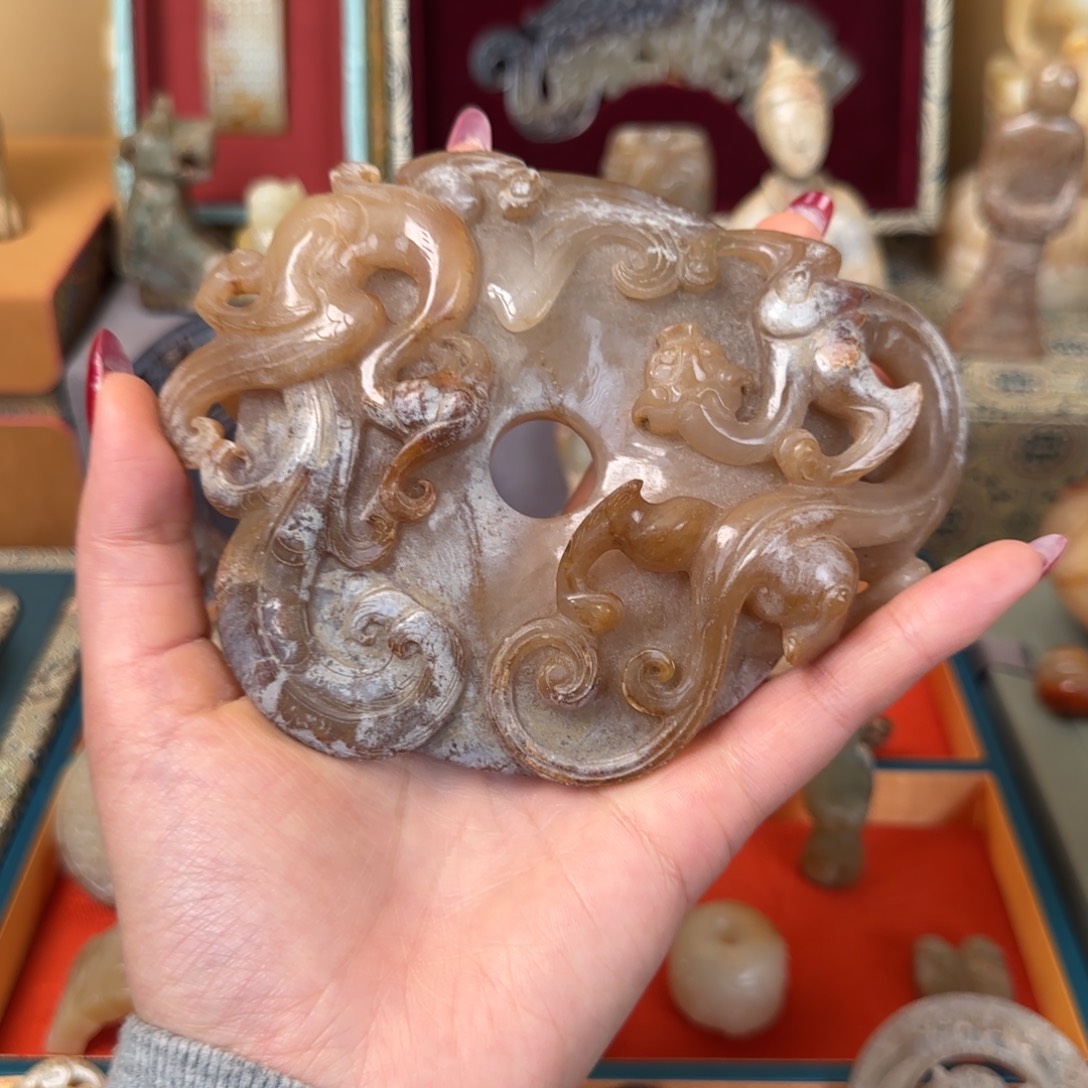 万***然和田玉未镶嵌摆件