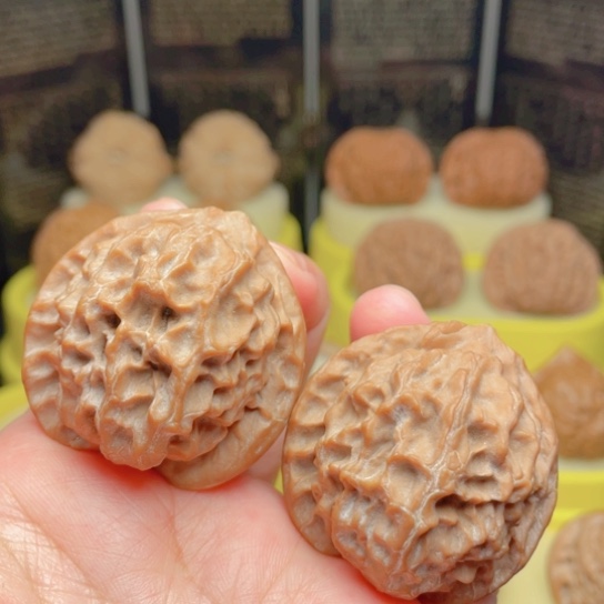 文玩核桃吊坠39龙鳞纹