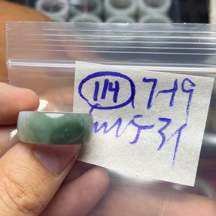 定制翡翠未镶嵌明天