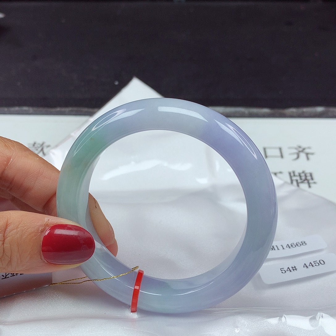 翡翠手镯未镶嵌54圈4668