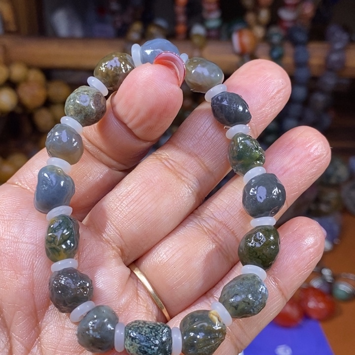 玛瑙/玉髓珠宝半成品未镶嵌瑶**师