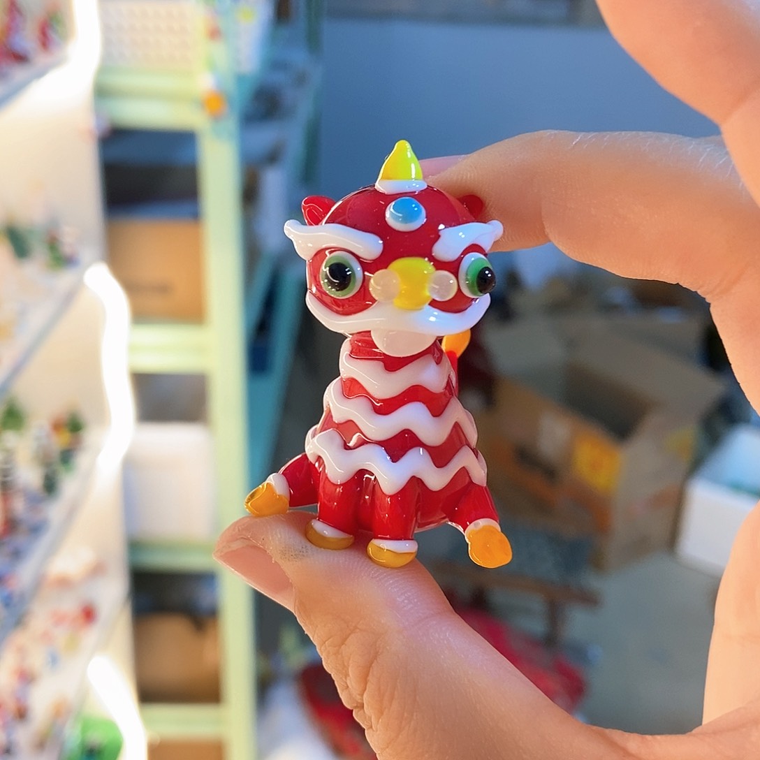 琉璃手工艺品醒狮