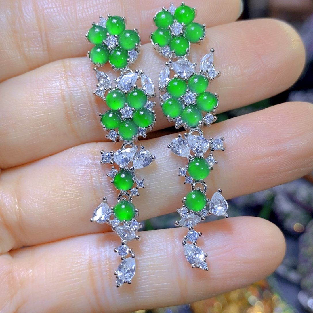 翡翠颈饰银S925镶嵌天然翡翠