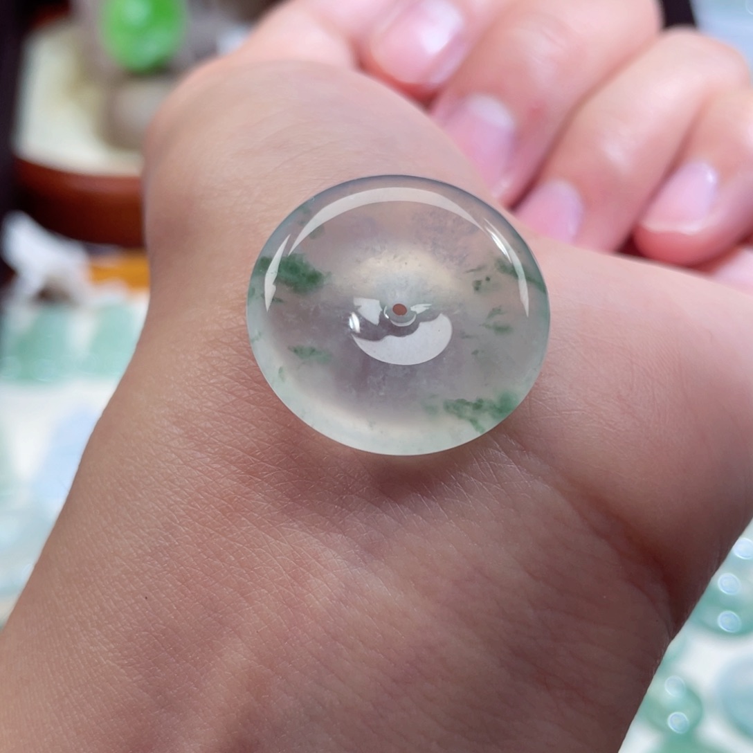 翡翠未镶嵌颈饰扣子