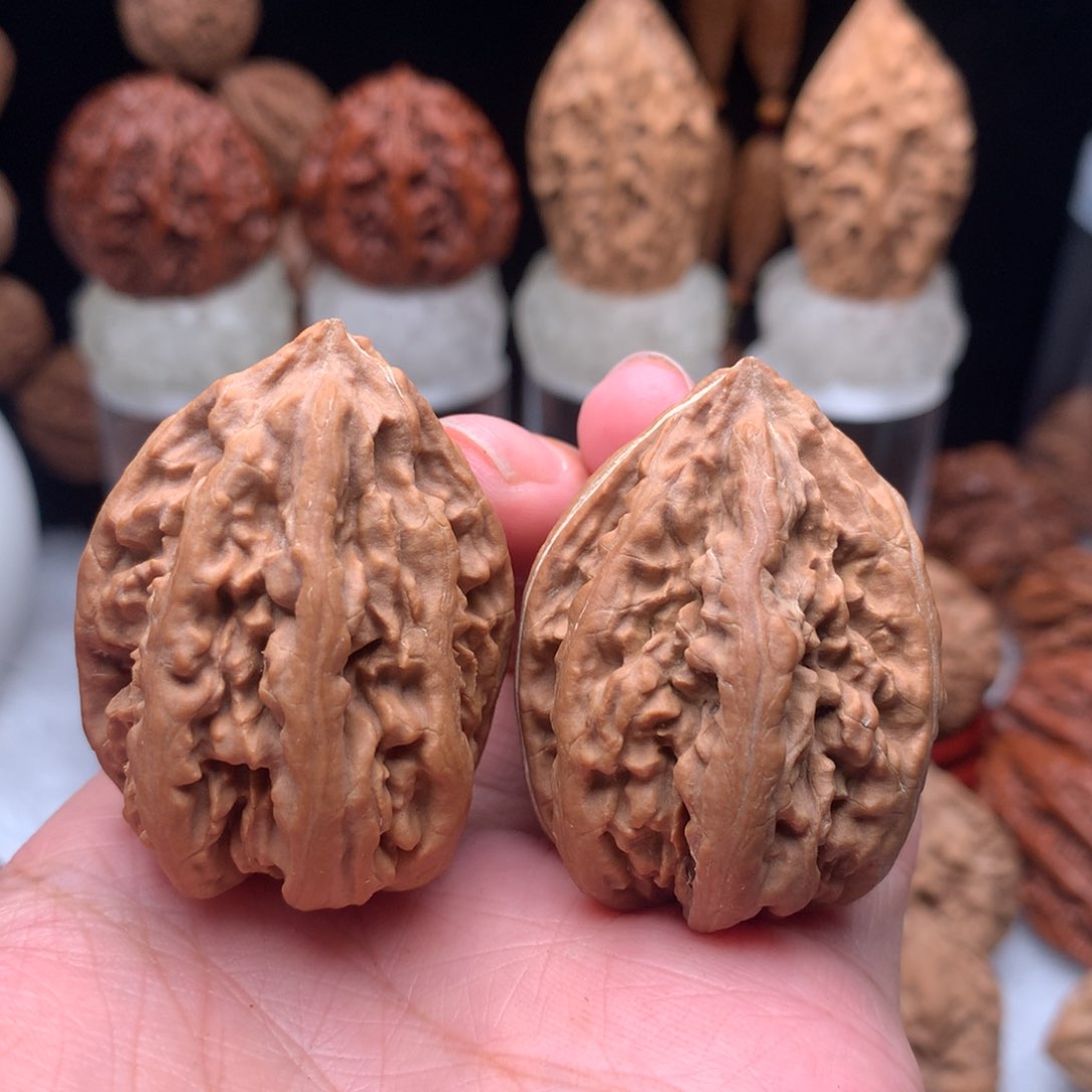 文玩核桃吊坠小武核桃13