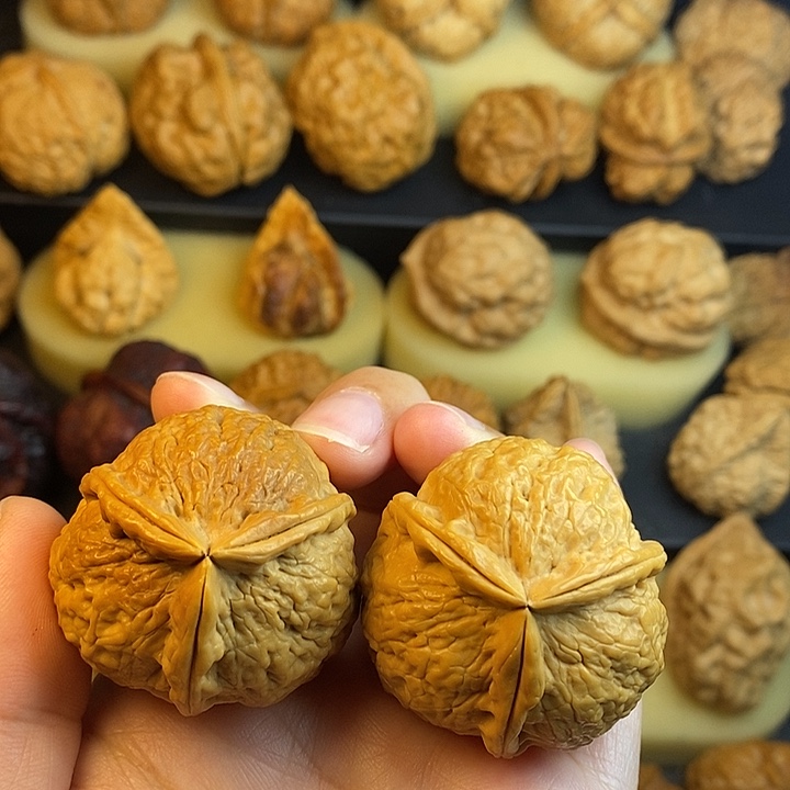 文玩核桃吊坠肉丸39