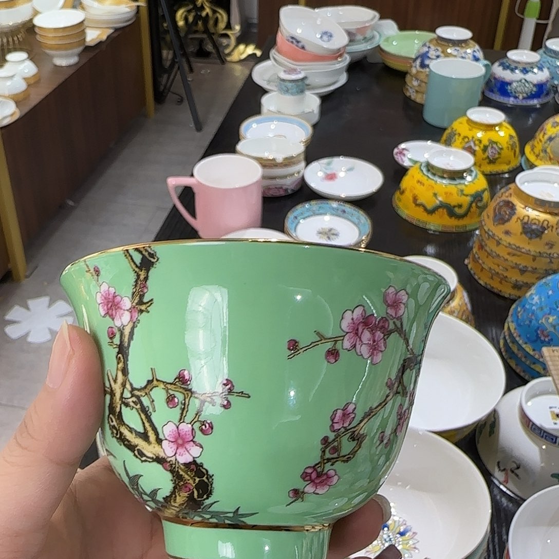 骨瓷珐琅彩工艺制作