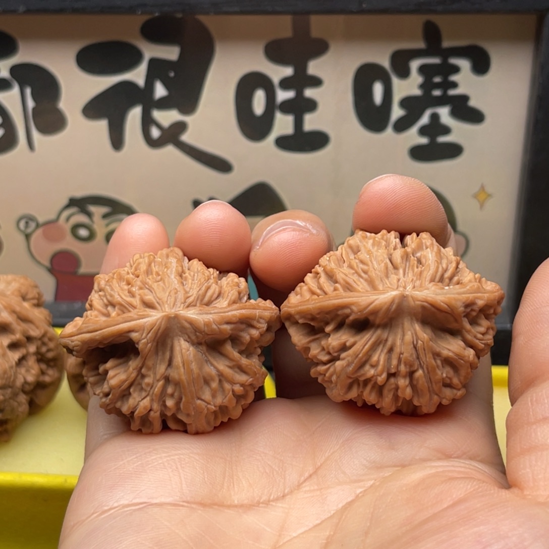 谢****吊坠文玩核桃39天地