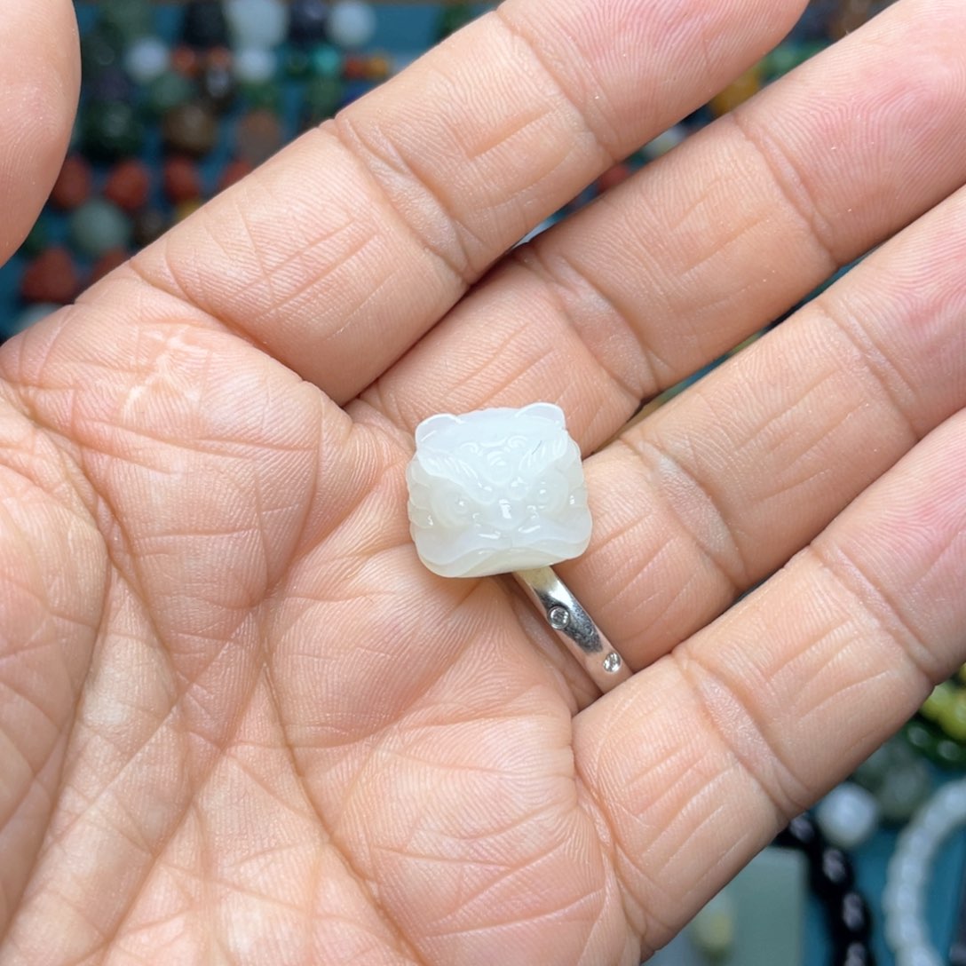 和田玉颈饰未镶嵌风*萧