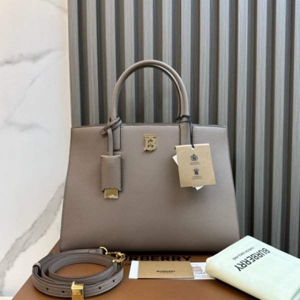 95新/博柏利/市场价99999/包包/250314MM0025