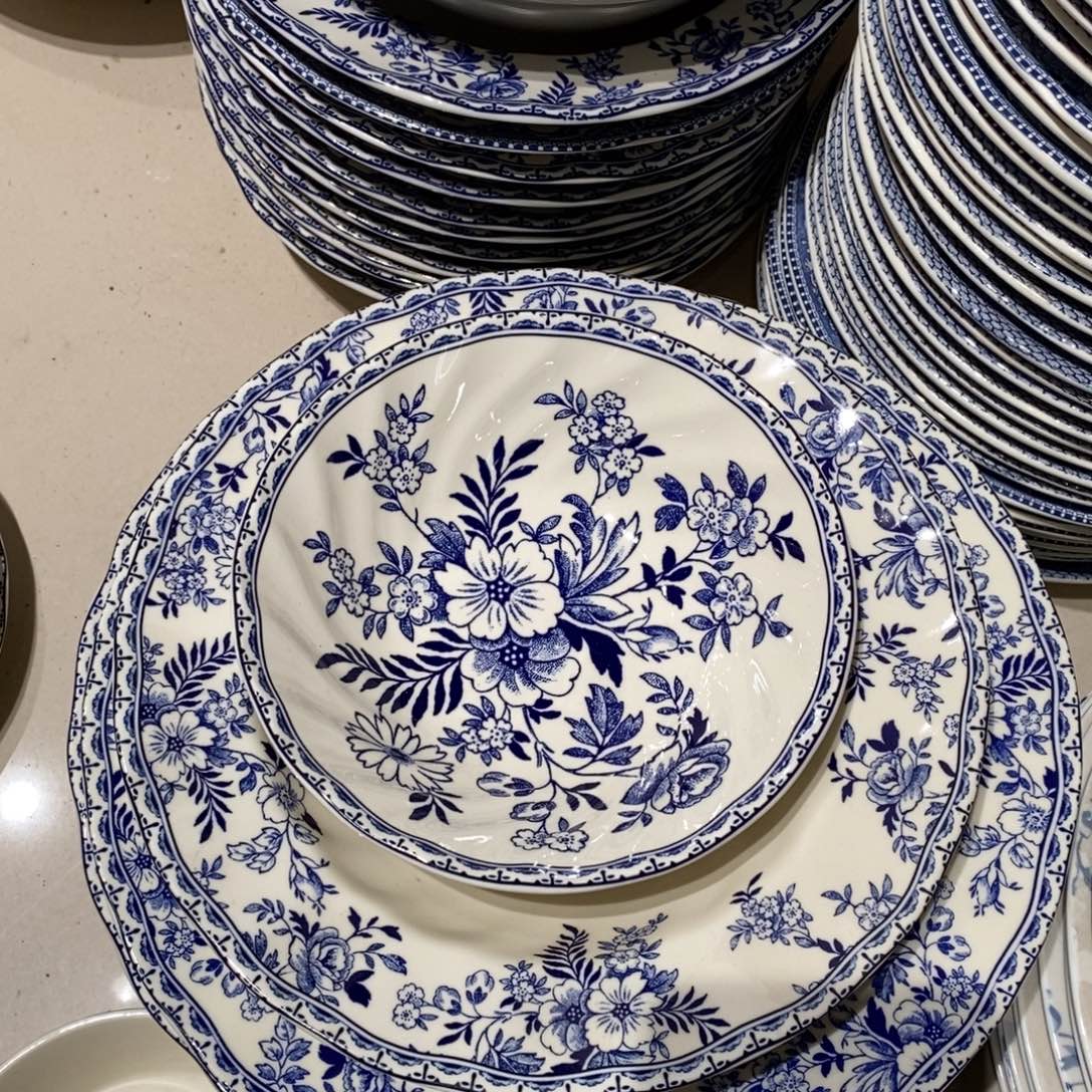 茉***铁瓷两个全新青花六寸小碗