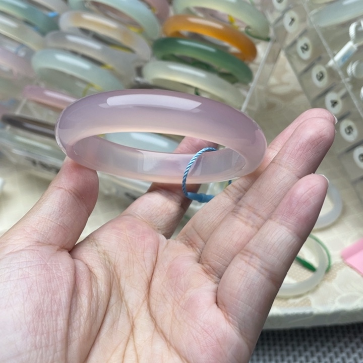 玛瑙/玉髓未镶嵌手镯55圈口