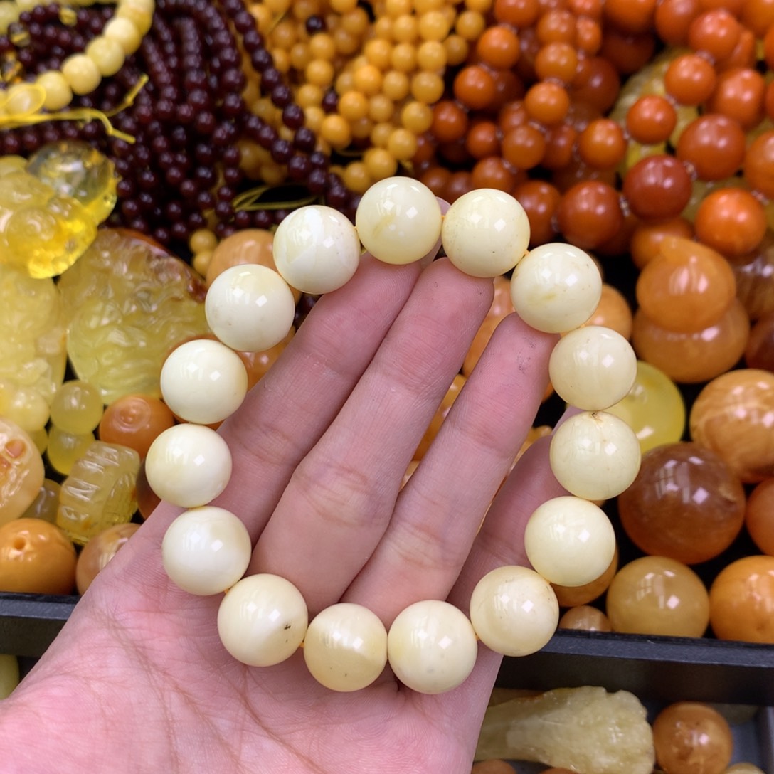 琥珀未镶嵌珠宝奇石14